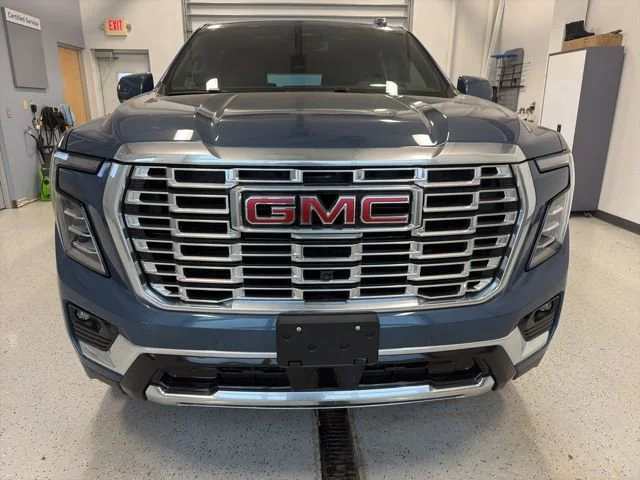 2026 GMC Yukon XL Denali - Photo 11