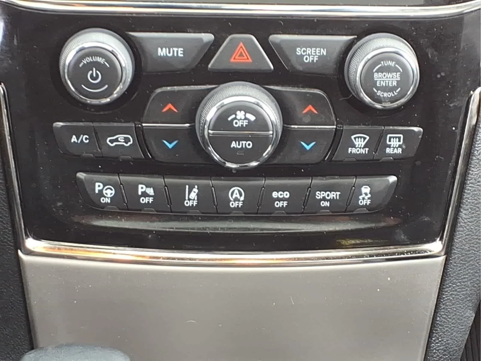 Used 2021 Velvet Red Pearlcoat Jeep High Altitude image 25