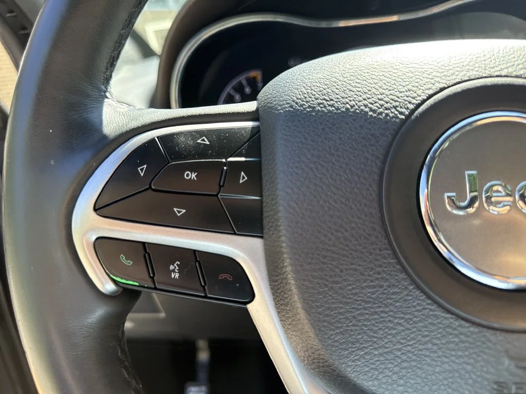 Used 2019 Blue Jeep Limited image 24