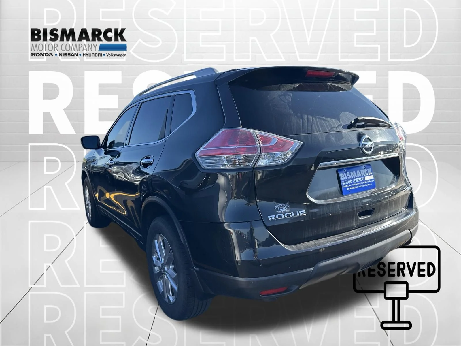 Used 2016 Black Nissan SV image 4