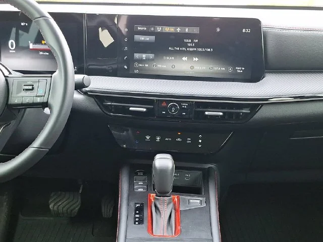 Certified Used 2025 Yellow Nissan SR image 18