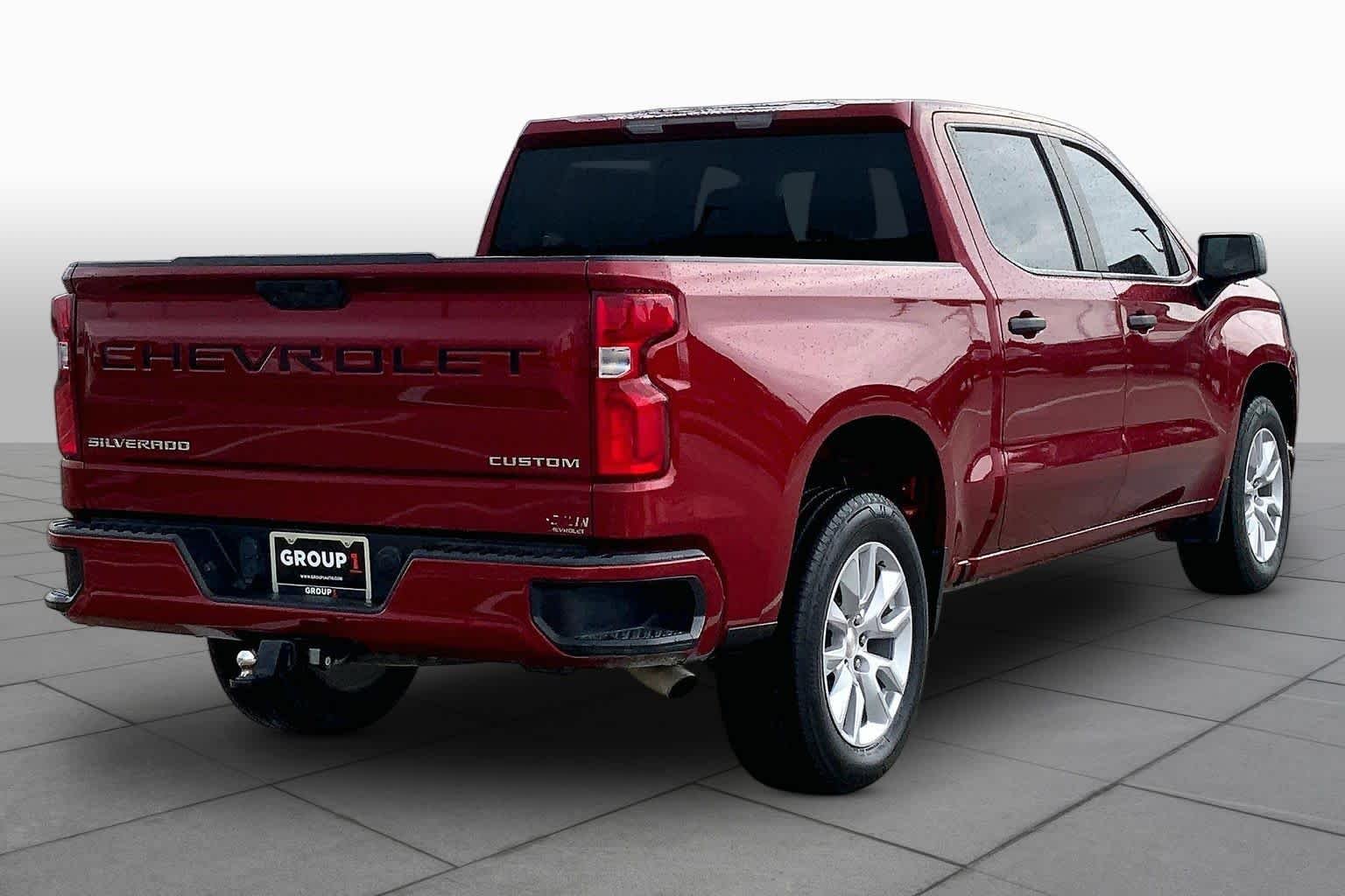 Used 2022 Cherry Red Tintcoat Chevrolet Custom image 13