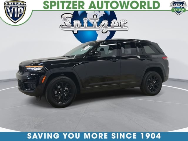 Used 2025 Black Jeep Altitude X image 6