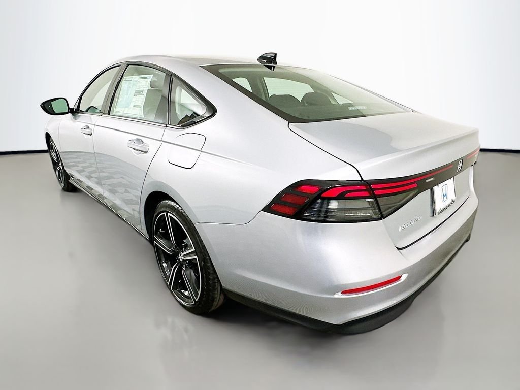 New 2026 Solar Silver Metallic Honda SE image 7
