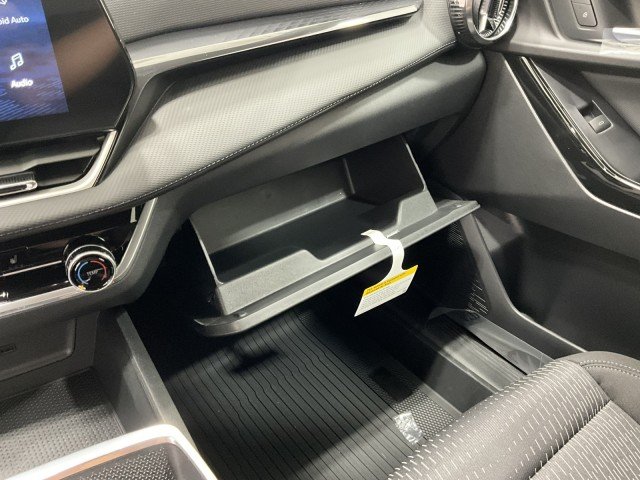 New 2027 Mosaic Black Metallic Chevrolet LT image 35