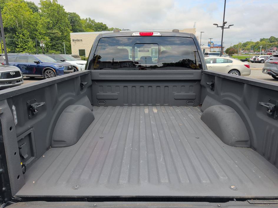 Used 2022 Black Metallic Ford XLT image 14