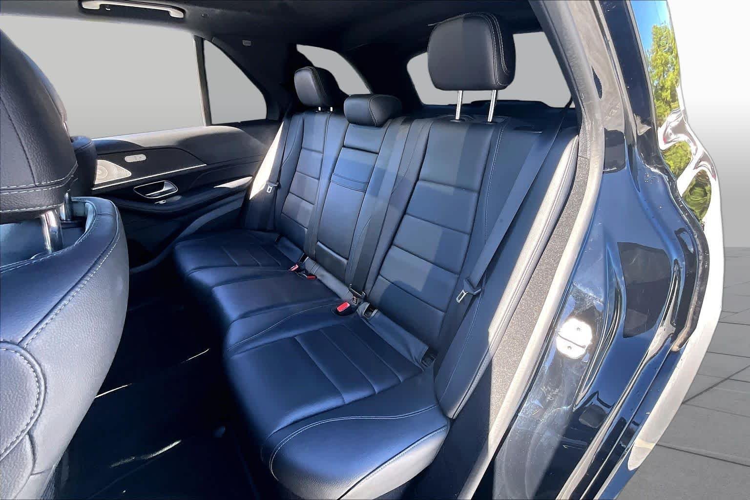 Used 2021 Obsidian Black Metallic Mercedes-Benz GLE 350 image 21