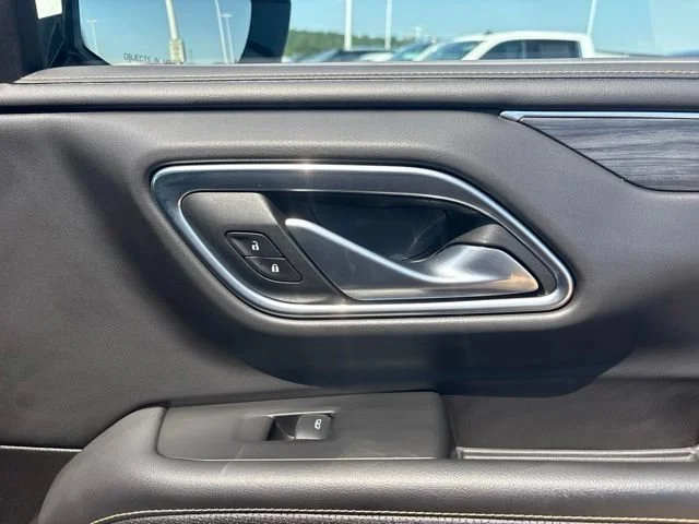 Used 2021 White Frost Tricoat GMC SLT image 45