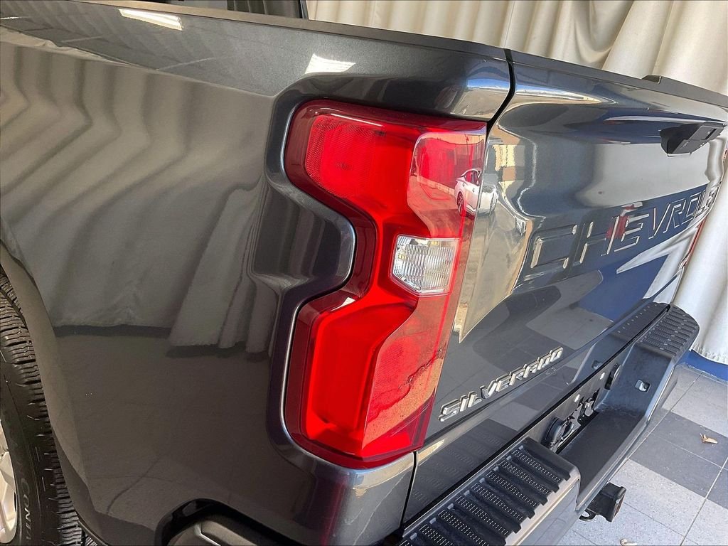Used 2020 Gray Chevrolet RST image 34