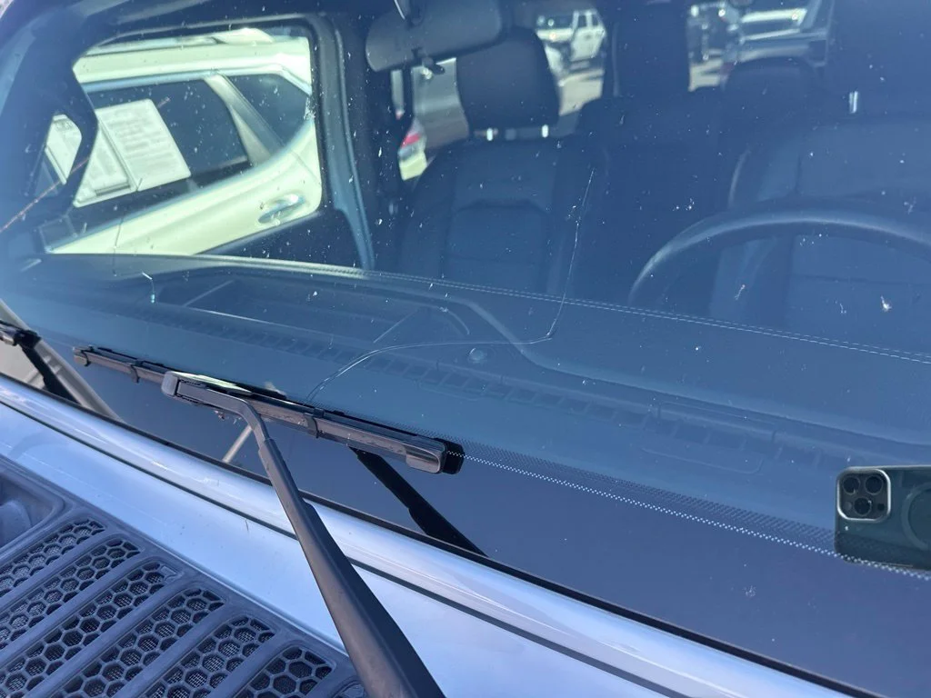 Used 2018 White Jeep Unlimited Sahara image 26