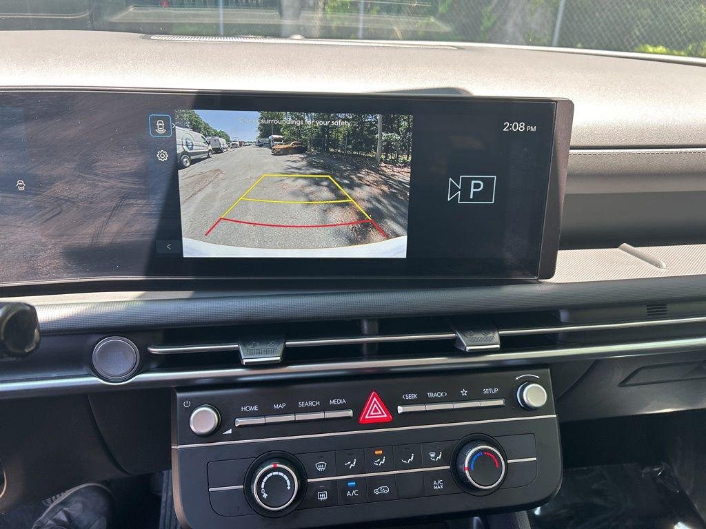 New 2026 White Hyundai SE AWD image 18