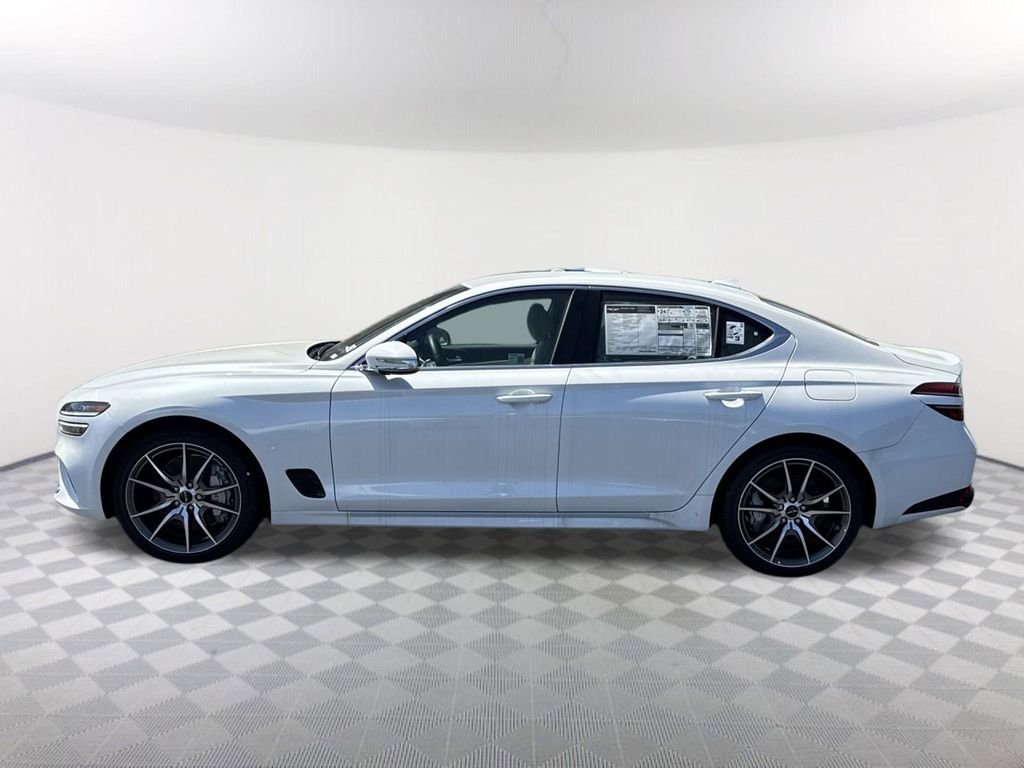 Used 2025 White Genesis 2.5T image 8