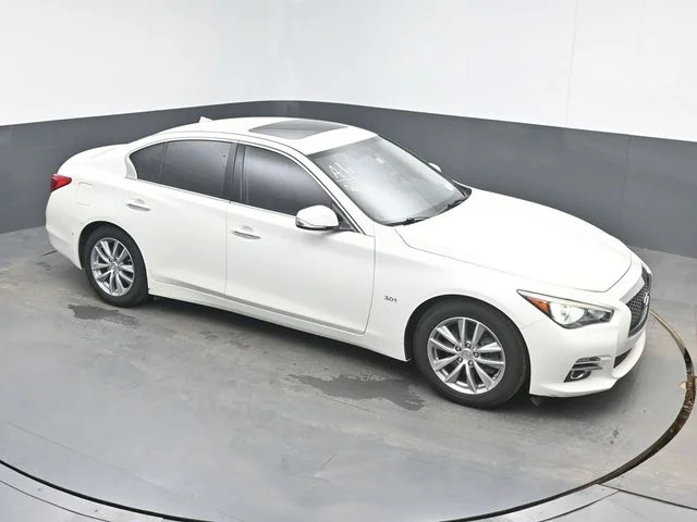 2017 INFINITI Q50