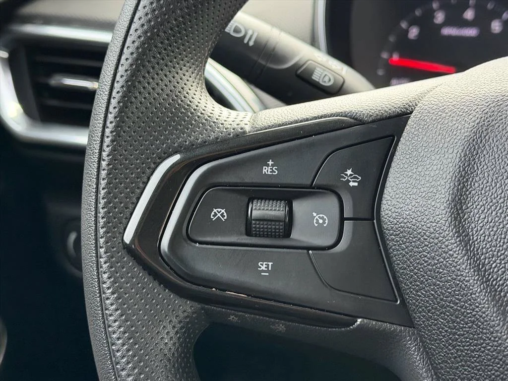 Used 2023 White Chevrolet LT image 19
