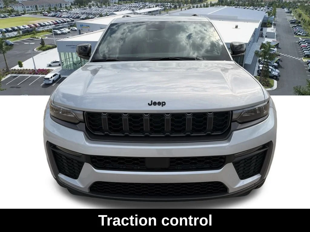 New 2026 Silver Zynith Exterior Paint Jeep Limited image 8