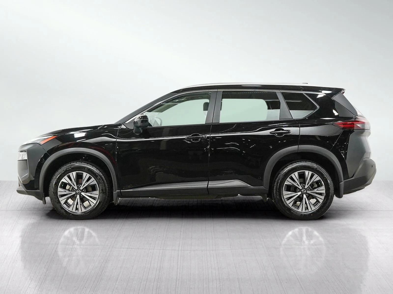 Used 2023 Nissan Rogue SV with VIN JN8BT3BB2PW495541 for sale in Minneapolis, Minnesota