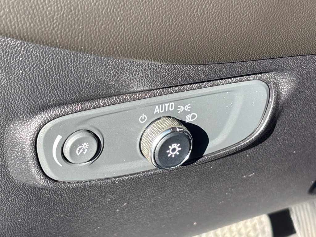 Used 2019 Gray Chevrolet LT image 23