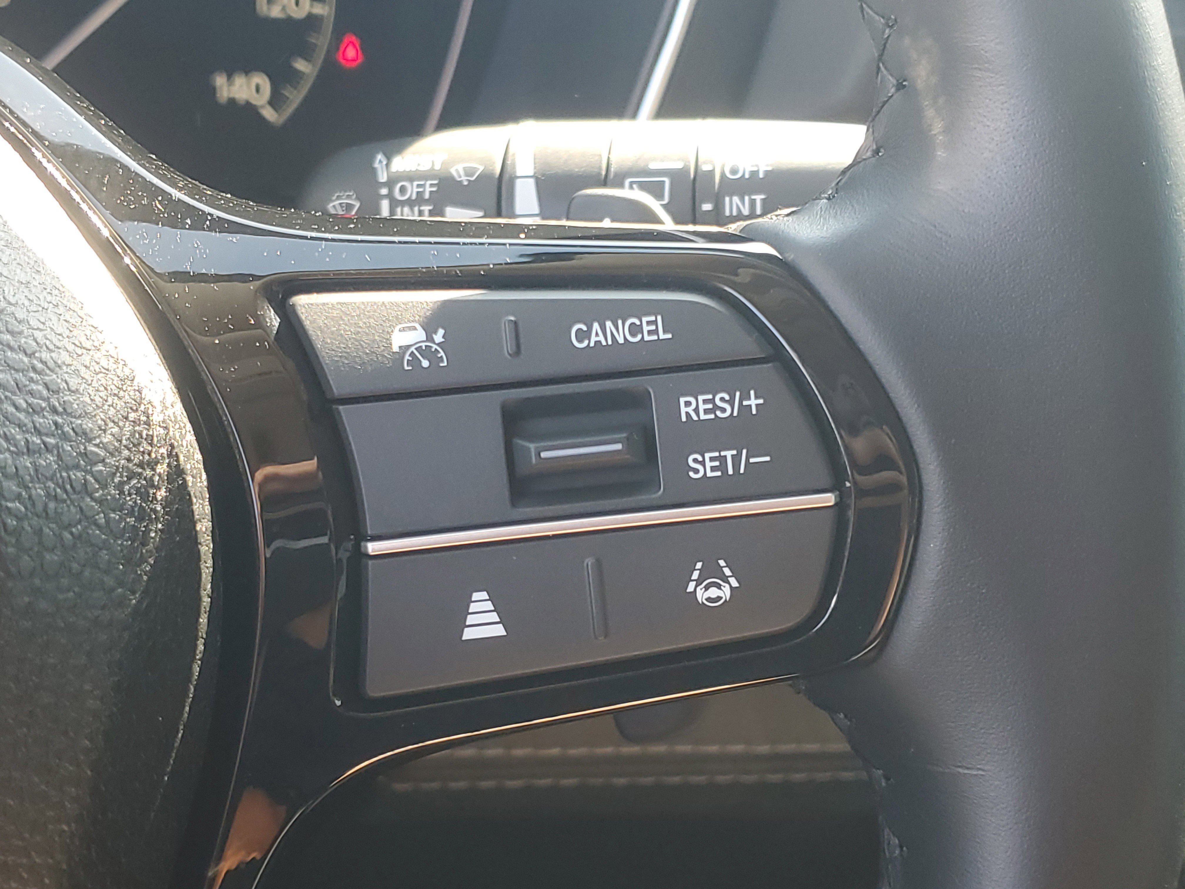 Used 2025 Platinum White Pearl Honda Touring image 23