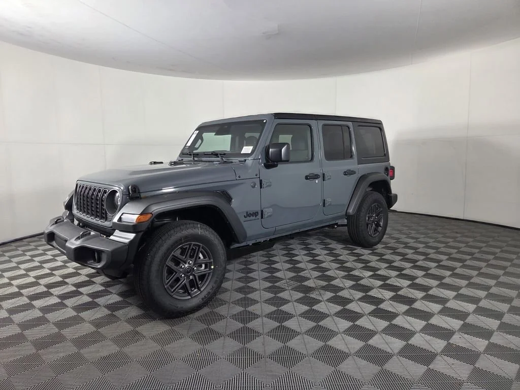 New 2026 Anvil Clear-Coat Exterior Paint Jeep Sport S image 4