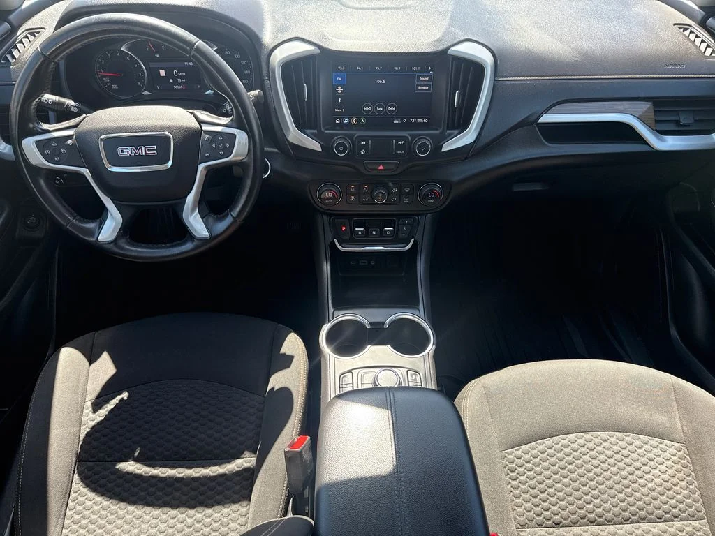 Used 2021 White GMC SLE image 10