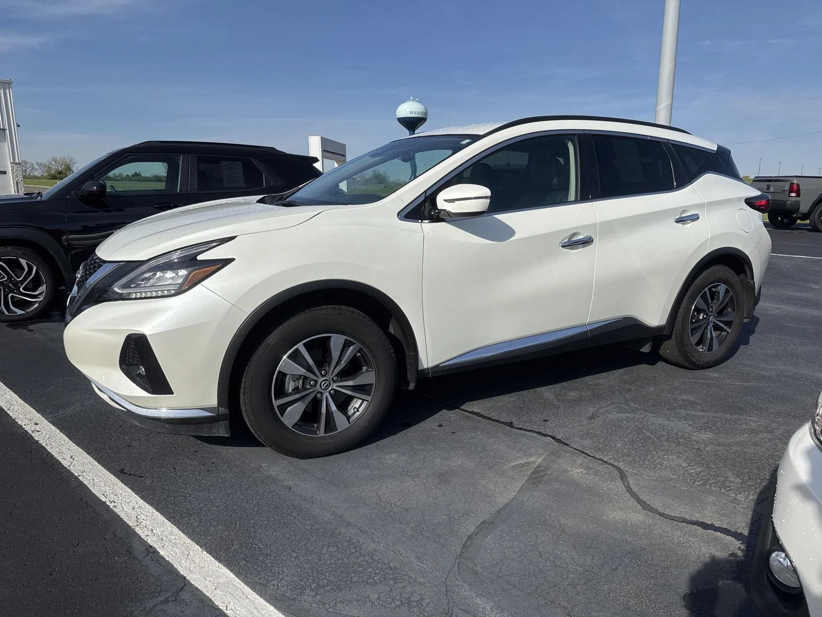 Used 2024 White Nissan SV FWD image 6