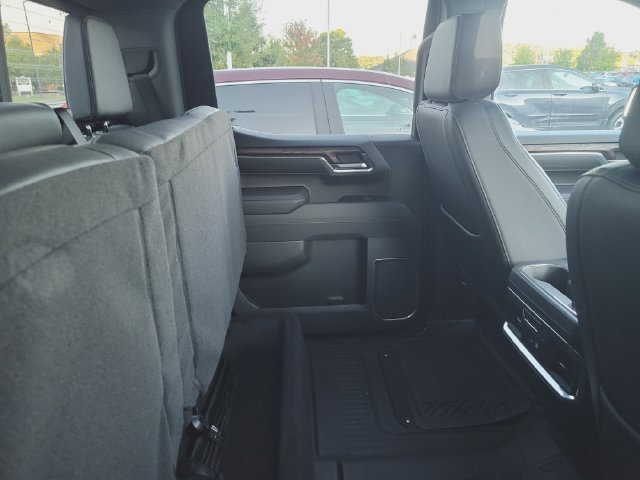 Used 2025 Red GMC SLT image 8
