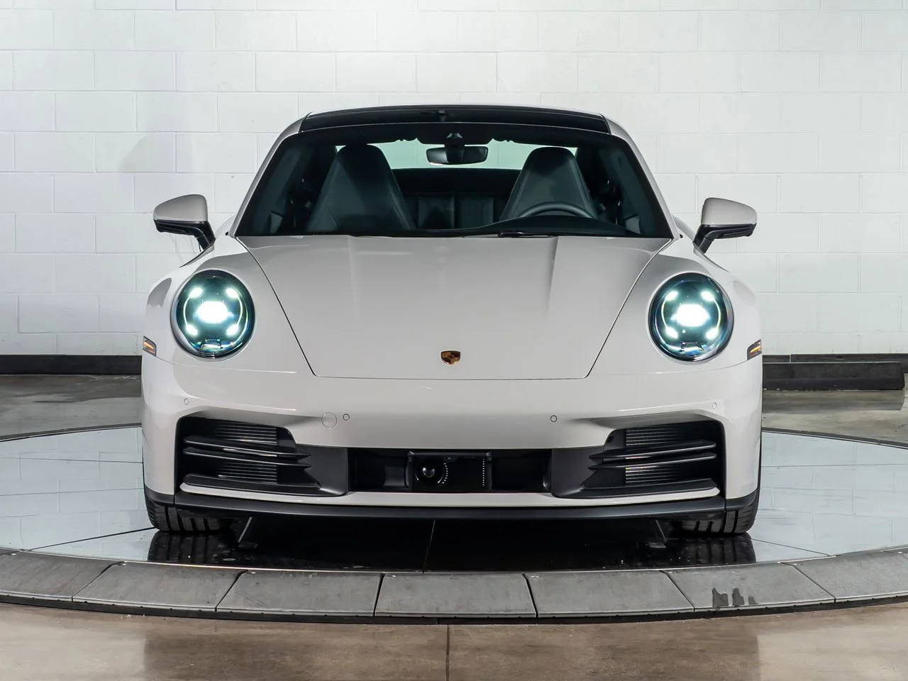 Used 2026  Porsche Carrera image 6