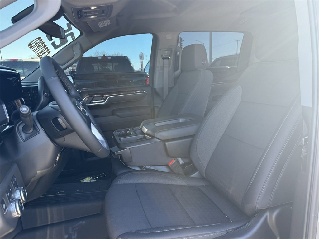 2025 GMC SIERRA - Image 15