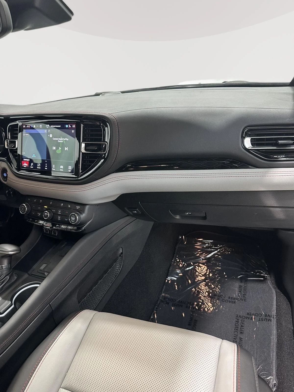 Used 2024 Vapour Grey Dodge Citadel image 27