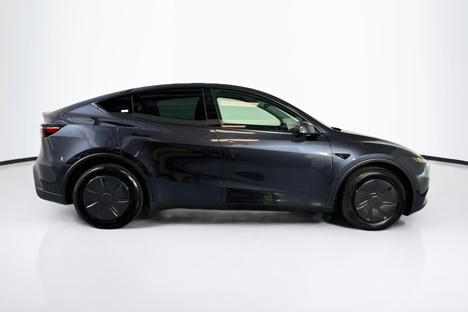 Used 2026 Stealth Grey Tesla Premium image 4