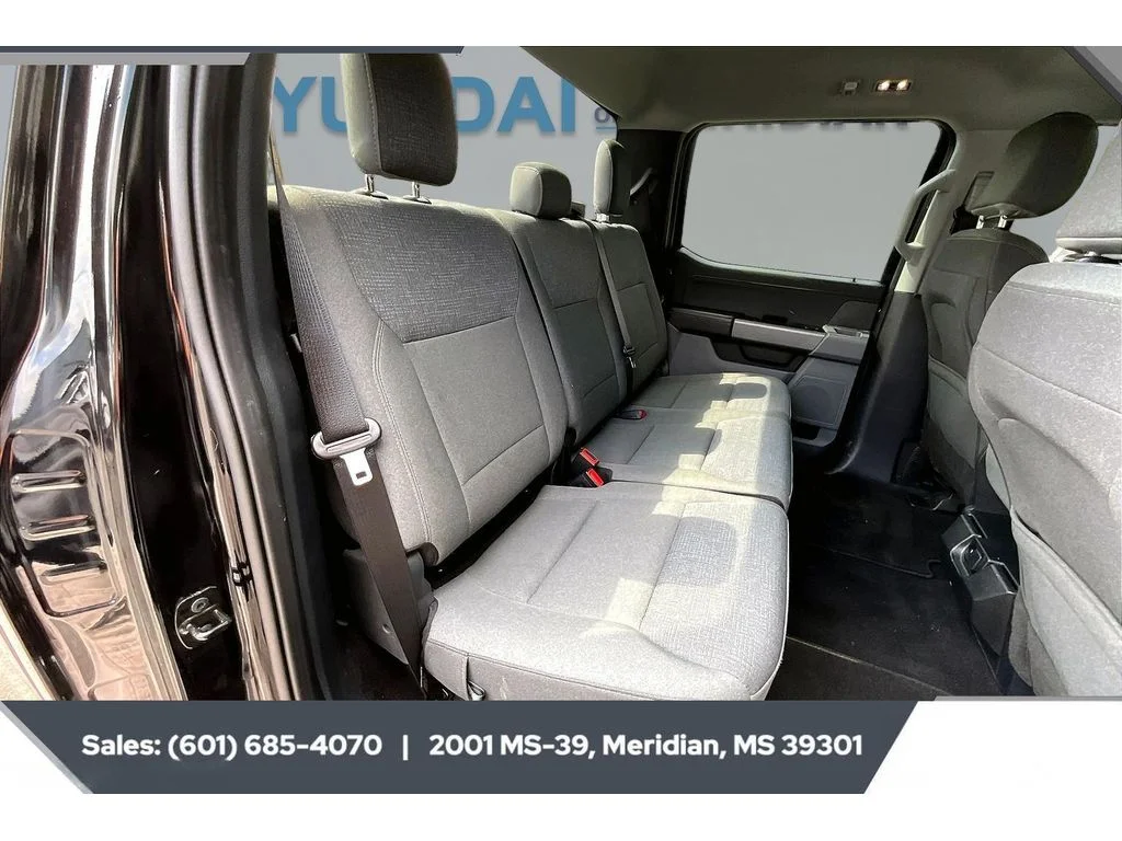 Used 2025 Agate Black Metallic Ford XLT image 20