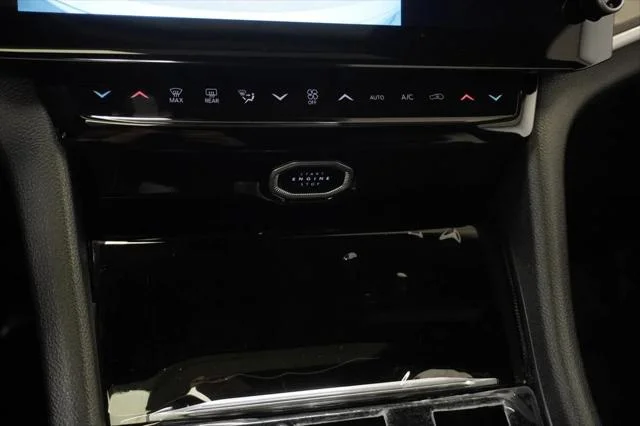 New 2026 Silver Zynith Exterior Paint Jeep Laredo image 24