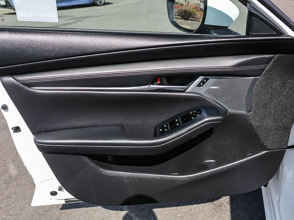 Used 2020 Snowflake White Pearl Mazda Premium image 22
