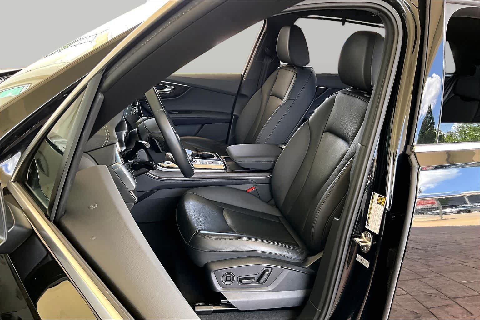 Used 2023 Mythos Black Metallic Audi Premium Plus image 7
