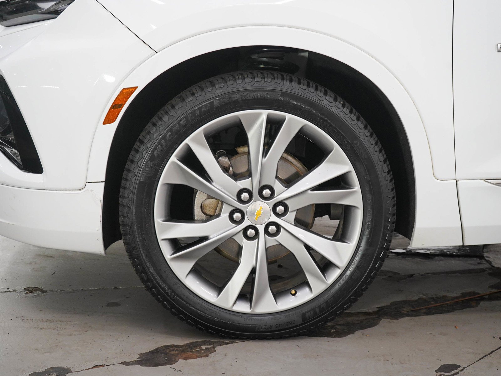 Used 2019 SUMMIT WHITE Chevrolet Premier image 30