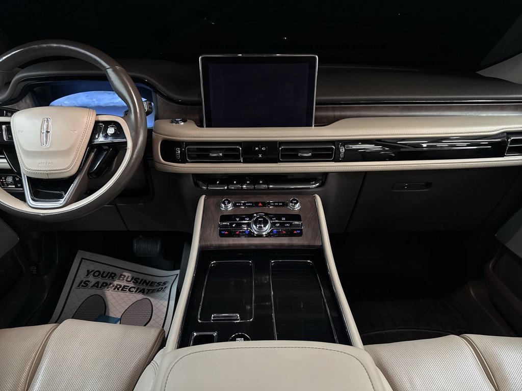 Used 2023 Black Metallic Lincoln Reserve image 27