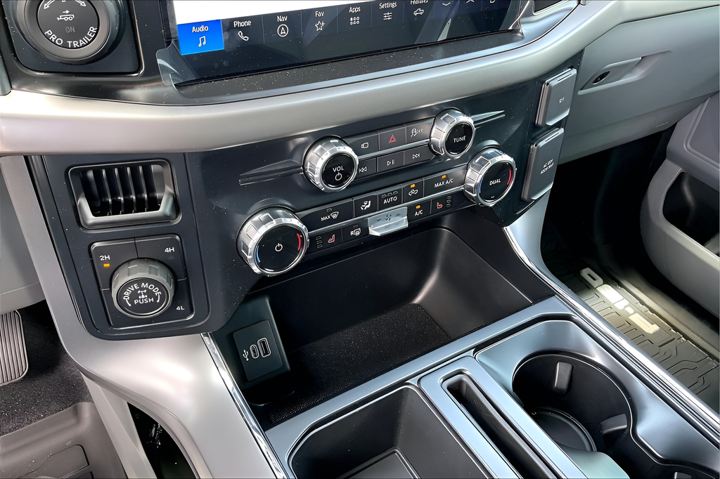 New 2026 Gray Ford XLT image 15