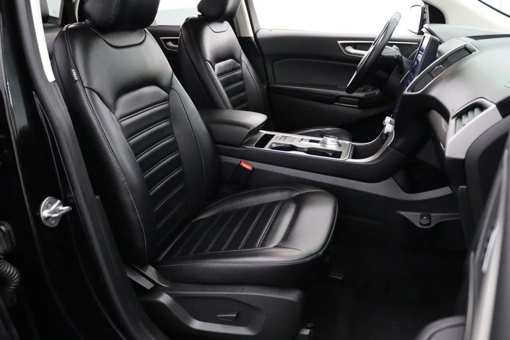 Used 2023 Black Ford SEL image 13