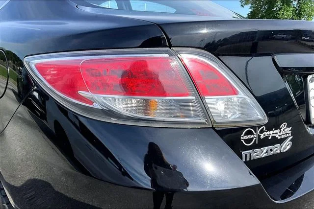 Used 2012 Black Mazda i Touring image 17