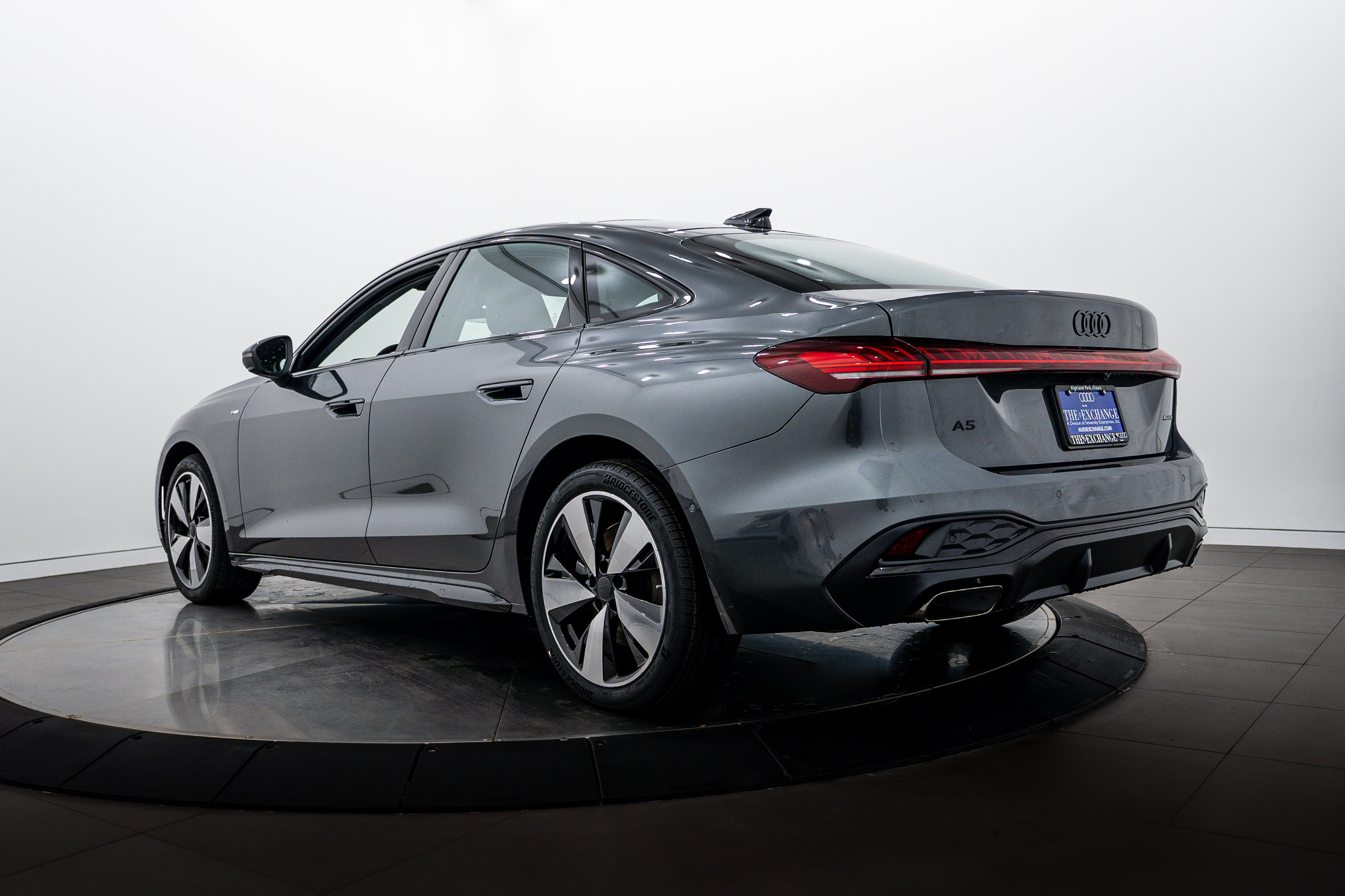 New 2026 Daytona Gray Audi Premium image 5