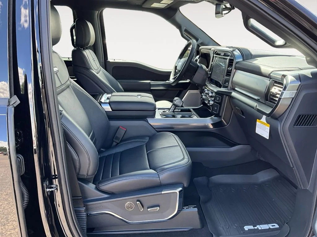 New 2026 AGATE BLACK METALLIC Ford Platinum image 10