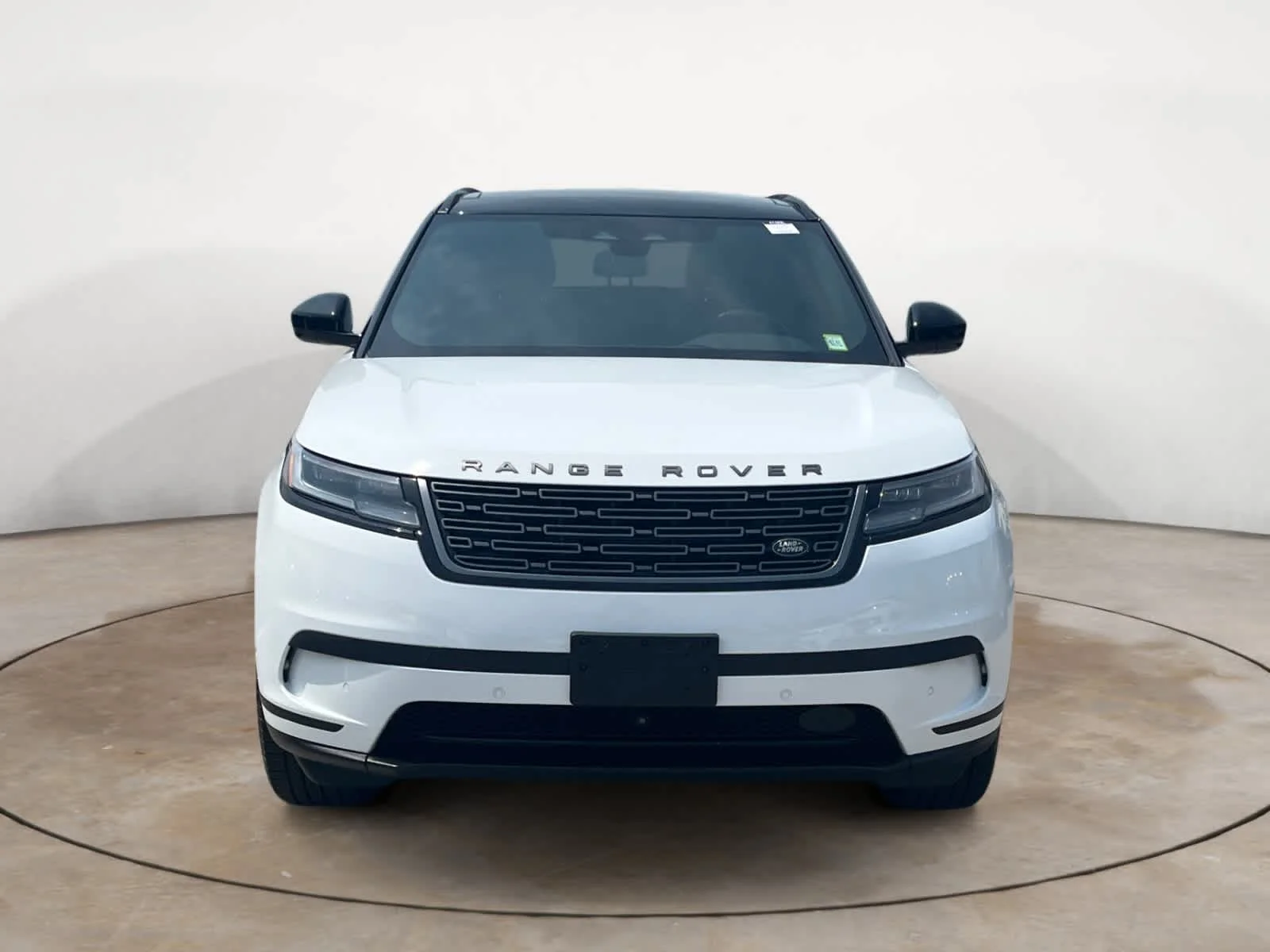 Certified Used 2026 Fuji White Land Rover S image 8