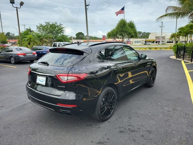 Used 2019 Nero Maserati Base image 7