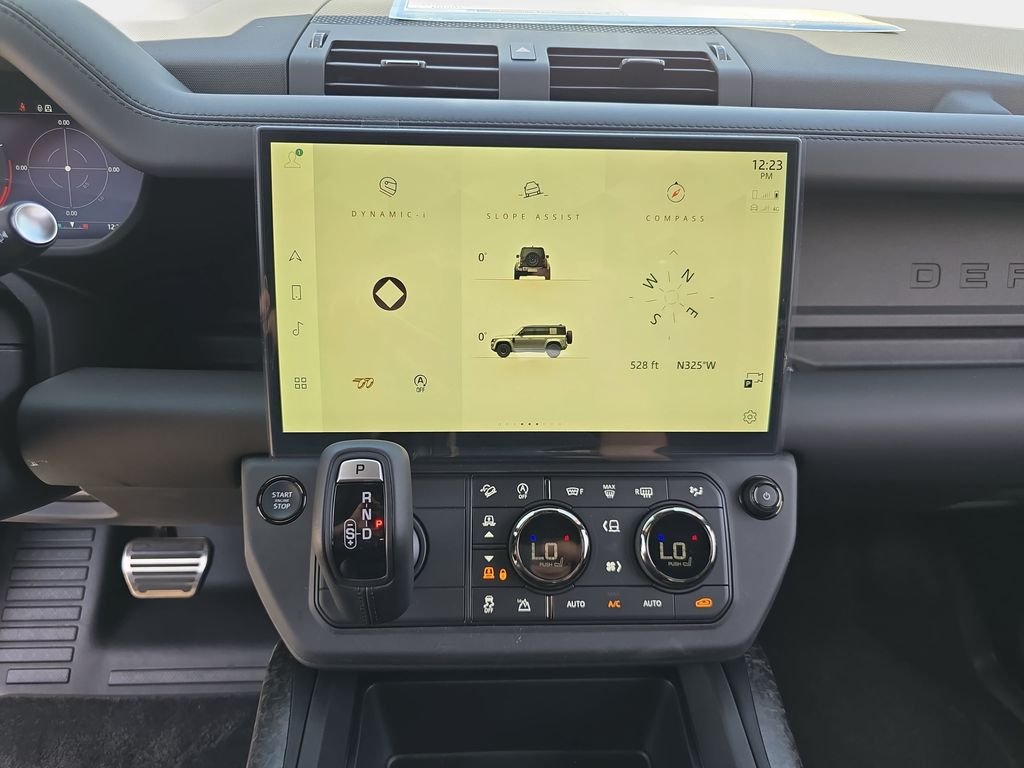 New 2026 Narvik Black Land Rover OCTA Black image 21