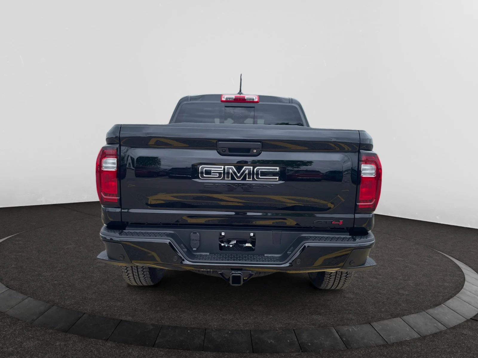 New 2026 Onyx Black GMC AT4 image 4