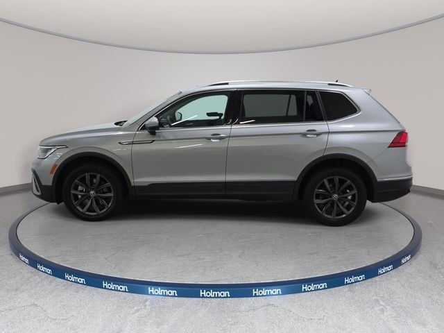 Used 2022  Volkswagen 2.0T SE image 9