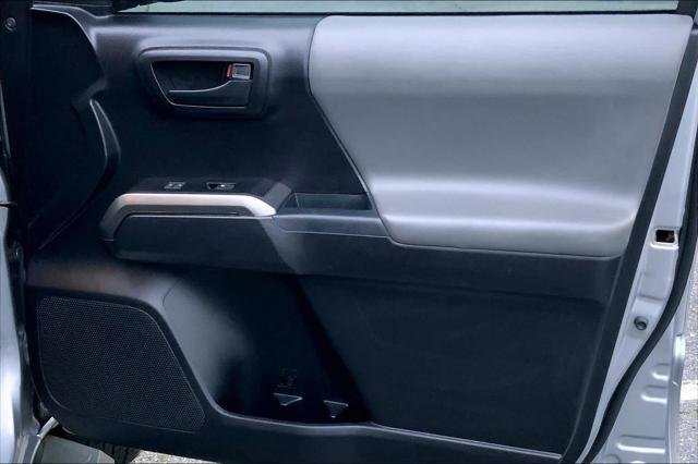 Certified Used 2020 SILVER SKY METALLIC Toyota  image 22