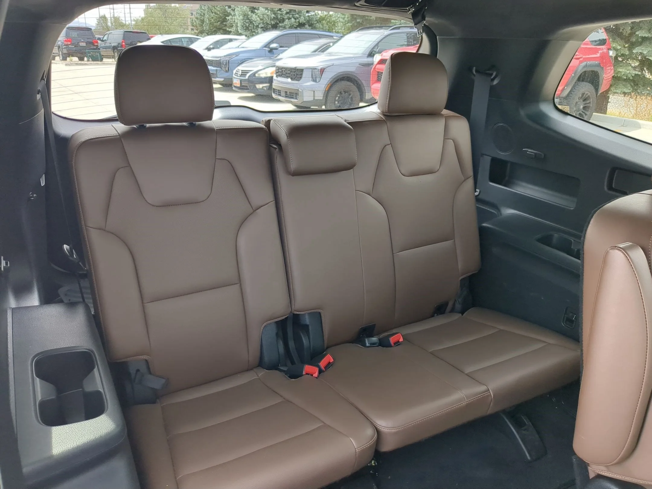 Used 2022 Glacial White Pearl Kia SX image 29
