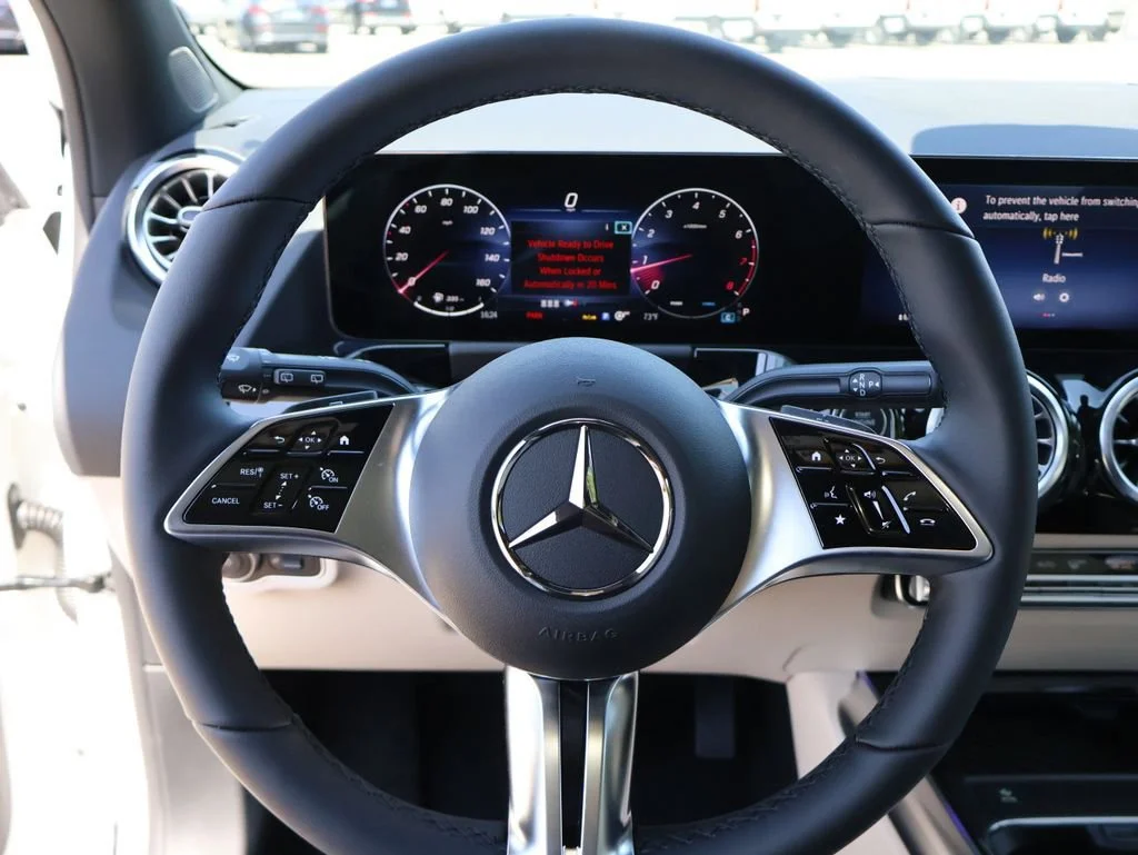 New 2026 Polar White Mercedes-Benz GLA 250 image 68