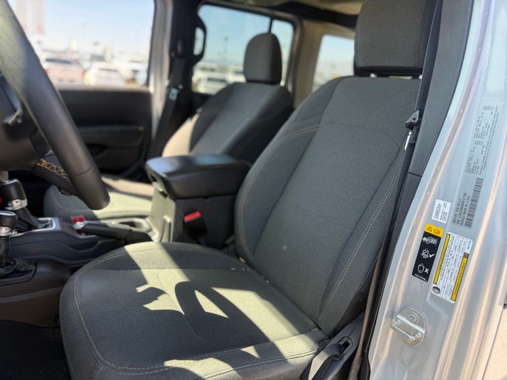 Used 2024 Silver Jeep Sport S 4xe image 5